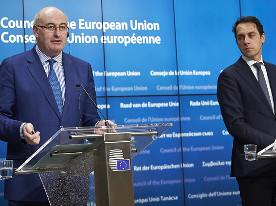 Hogan e Van Dam