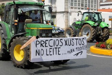 Tractorada Melide