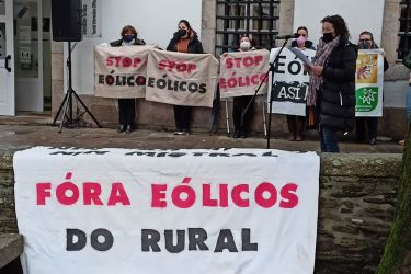 Fóra eólicos do rural