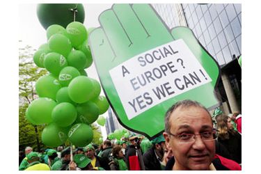 Contra recortes sociais