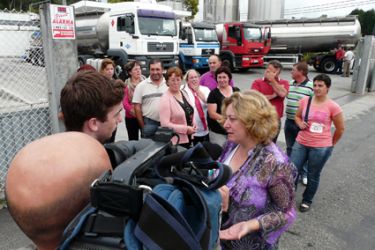Carme Freire ante Lácteos Tambre