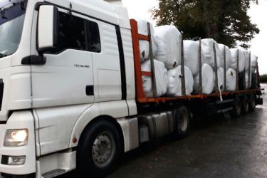 Trailer rolos herba